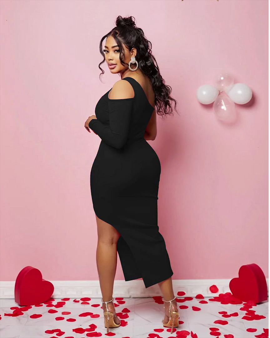 RELAXING BUSINESS DRESS
