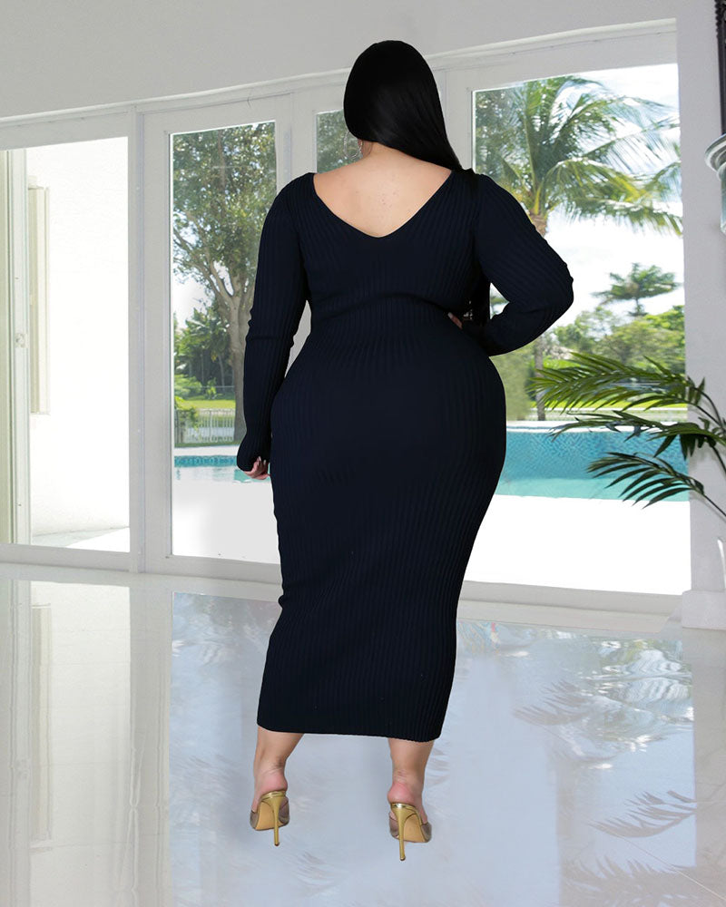 ELEGANT KNITTED DRESS