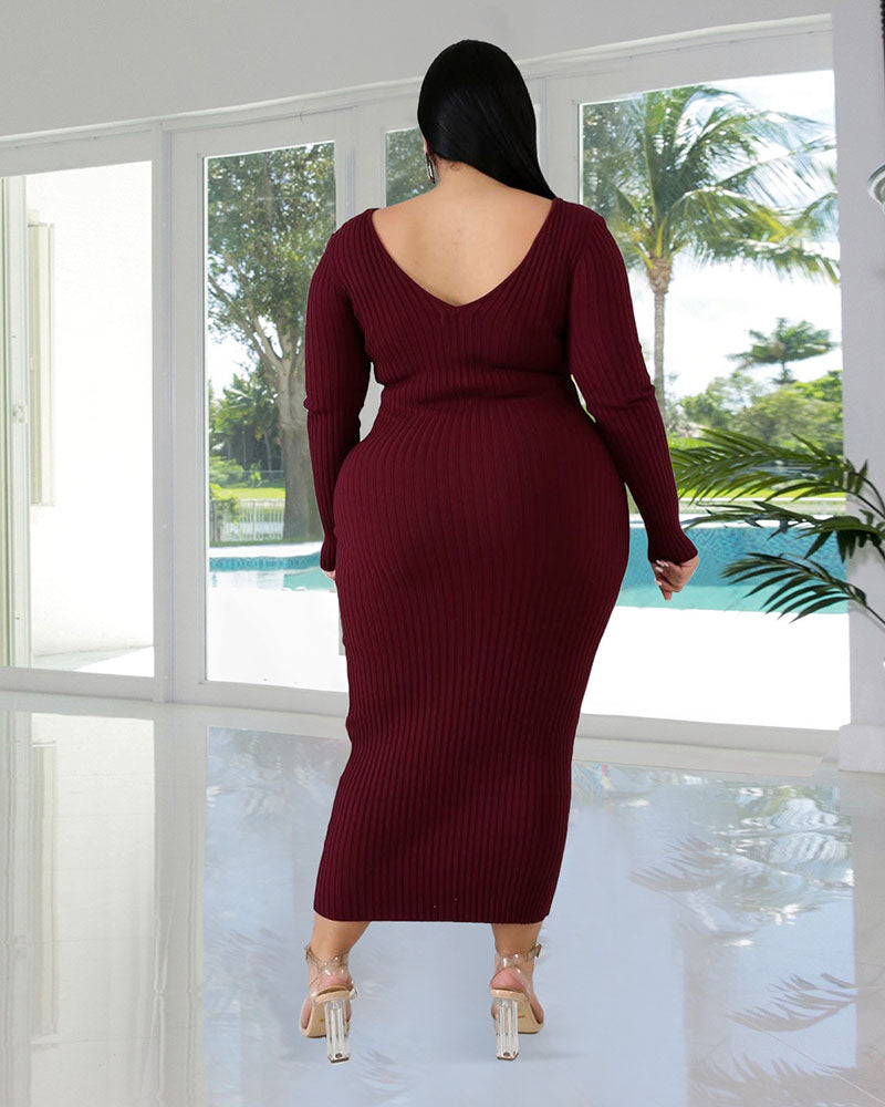 ELEGANT KNITTED DRESS