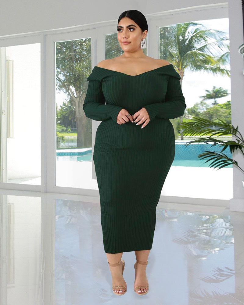ELEGANT KNITTED DRESS