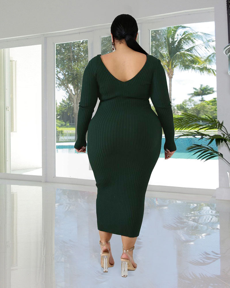 ELEGANT KNITTED DRESS